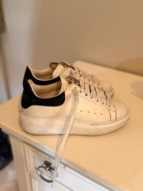 Alexander McQueen Oversized Leather Platform Sneakers